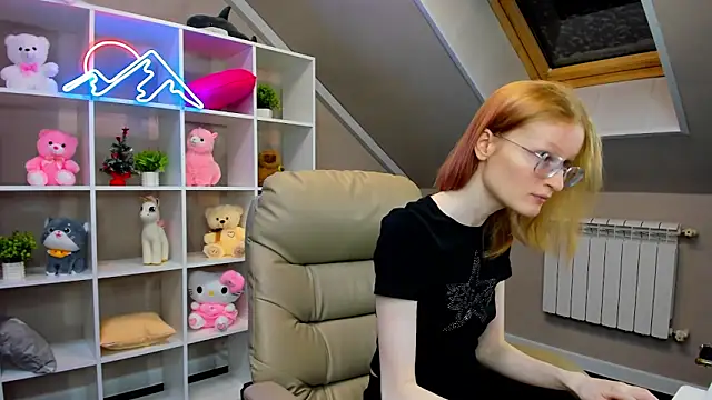 Snapshot of ElizabethHarpper chatting on December 31, 12:54 am ElizabethHarpper online show from December 31, 12:54 am