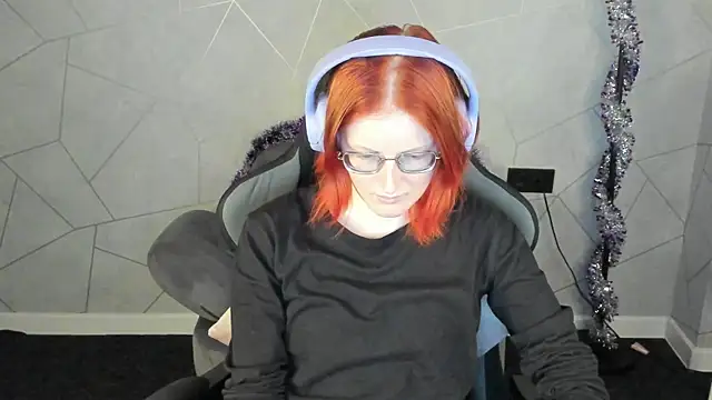 ElizabethHarpper online show from January 14, 9:26 am