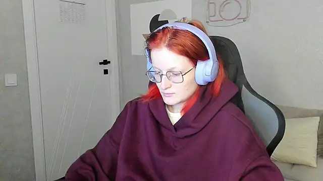 ElizabethHarpper online show from January 16, 1:09 am