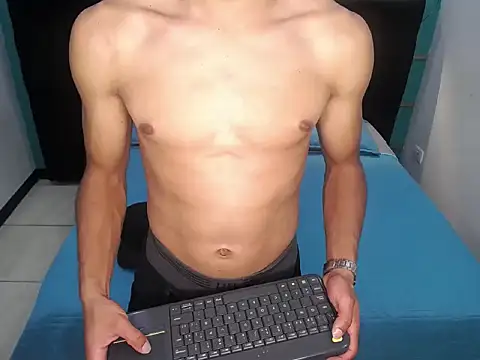 RyanPricee online show from January 14, 5:30 am