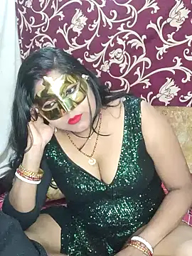 Hot muskaan online show from February 9, 7:09 pm
