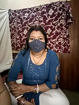 Hot muskaan online show from February 28, 5:15 pm