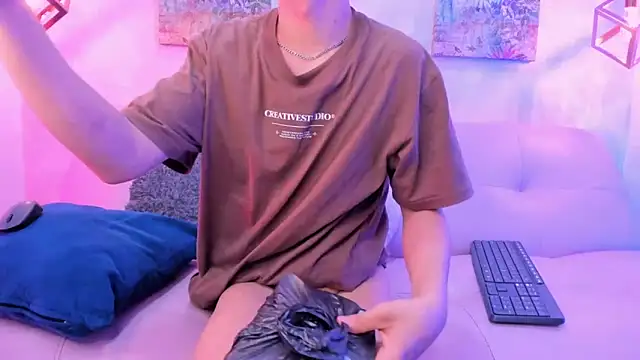 Angel Khouri online show from February 10, 2:19 am