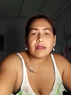 Snapshot of Abigail_BigTits chatting on January 31, 5:53 pm Abigail BigTits online show from January 31, 5:53 pm