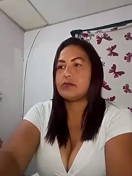 Snapshot of Abigail_BigTits chatting on March 7, 3:08 am Abigail BigTits online show from March 7, 3:08 am