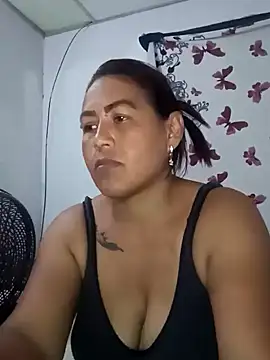 Snapshot of Abigail_BigTits chatting on March 10, 1:34 am Abigail BigTits online show from March 10, 1:34 am