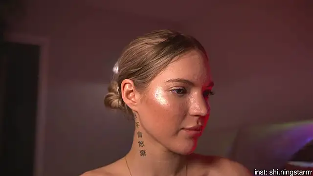 alittlestarrr online show from March 4, 7:11 pm