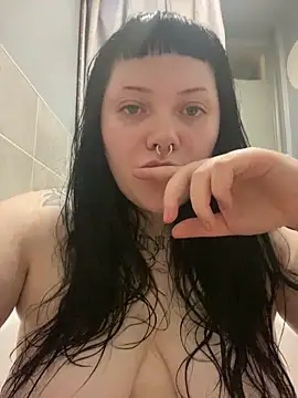 Gothicsiren online show from December 28, 7:43 pm