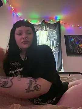 Gothicsiren online show from January 24, 1:47 pm