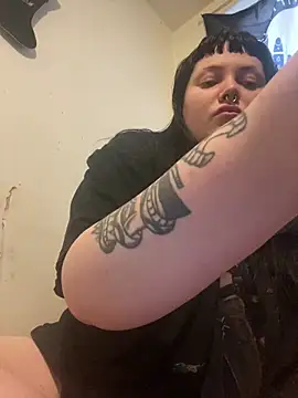 Gothicsiren online show from February 24, 2:48 pm