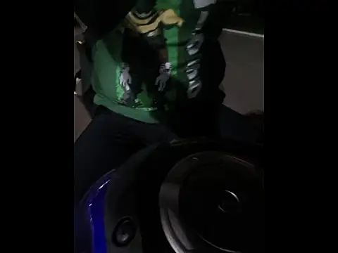 Snapshot of fs_carioca chatting on February 24, 2:31 am fs carioca online show from February 24, 2:31 am