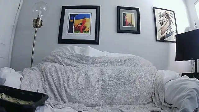 Snapshot of bjay1210 chatting on January 3, 9:05 pm bjay1210 online show from January 3, 9:05 pm