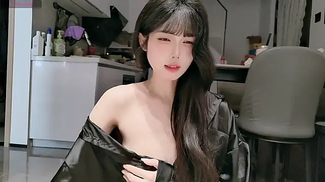 Snapshot of diandian-866 chatting on February 21, 1:39 am diandian-866 online show from February 21, 1:39 am