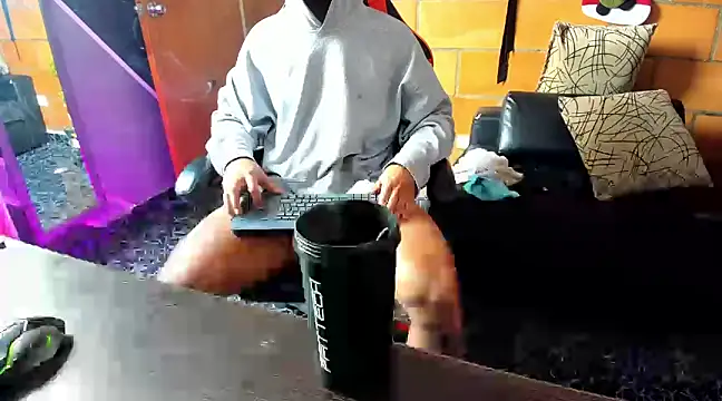 Adam Valenciia online show from February 6, 4:58 pm