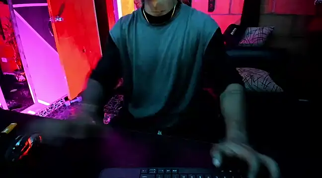 Adam Valenciia online show from March 1, 4:26 am