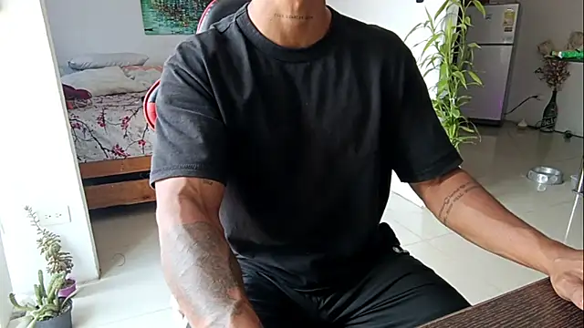 Adam Valenciia online show from April 1, 4:26 pm