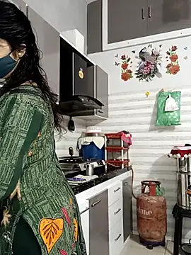 Best-Couple online show from October 8, 3:15 am