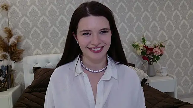 Nellie Medina online show from January 13, 3:56 am