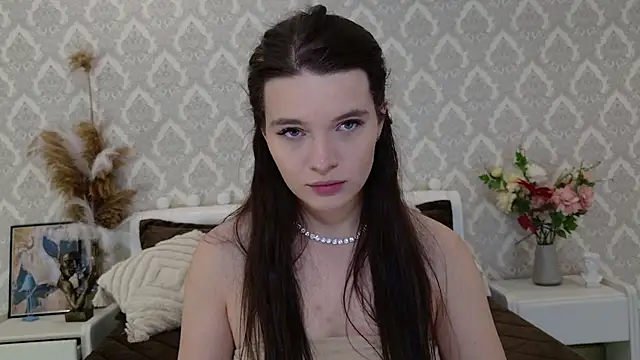 Nellie Medina online show from February 9, 9:28 pm