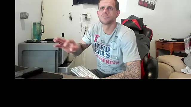 JamesMichael88 online show from March 1, 8:42 pm