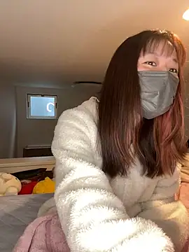 Snapshot of pipimi_khaos chatting on February 21, 10:04 pm pipimi khaos online show from February 21, 10:04 pm