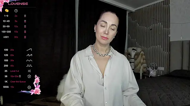 Monica Weiss online show from March 1, 3:25 pm