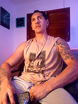 Snapshot of Joylopez_fit chatting on February 17, 12:12 pm Joylopez fit online show from February 17, 12:12 pm