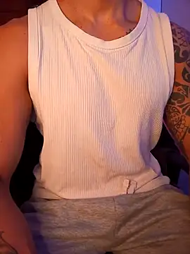 Snapshot of Joylopez_fit chatting on February 23, 12:02 pm Joylopez fit online show from February 23, 12:02 pm