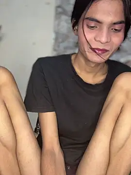 Enna Zarza  online show from April 10, 6:18 am