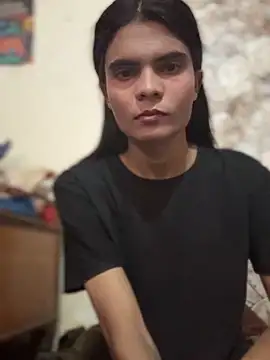 Snapshot of Enna_Zarza_ chatting on May 8, 7:03 am Enna Zarza online show from May 8, 7:03 am