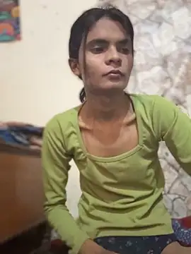 Snapshot of Enna_Zarza_ chatting on May 18, 7:03 am Enna Zarza online show from May 18, 7:03 am