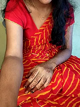 lovelygirl4567 online show from October 17, 4:37 am