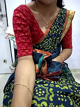 lovelygirl4567 online show from October 28, 5:37 pm