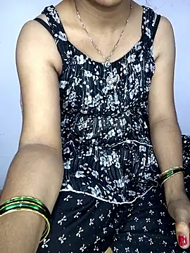 Snapshot of lovelygirl4567 chatting on May 13, 2:58 pm lovelygirl4567 online show from May 13, 2:58 pm