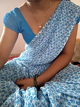 Snapshot of lovelygirl4567 chatting on May 18, 5:35 am lovelygirl4567 online show from May 18, 5:35 am