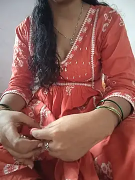 Snapshot of lovelygirl4567 chatting on May 22, 5:25 am lovelygirl4567 online show from May 22, 5:25 am