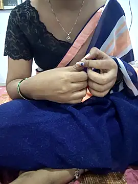 Snapshot of lovelygirl4567 chatting on May 25, 5:52 pm lovelygirl4567 online show from May 25, 5:52 pm