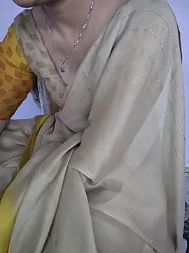 Snapshot of lovelygirl4567 chatting on June 1, 6:15 am lovelygirl4567 online show from June 1, 6:15 am