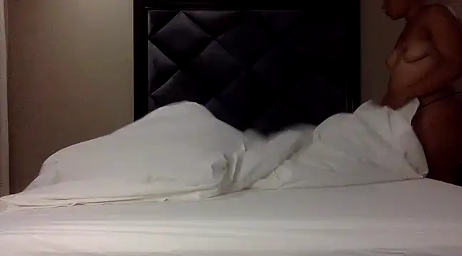 BigBootyKandy15 online show from January 8, 6:20 pm