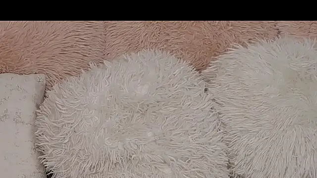 Little  Iris online show from January 12, 6:18 am