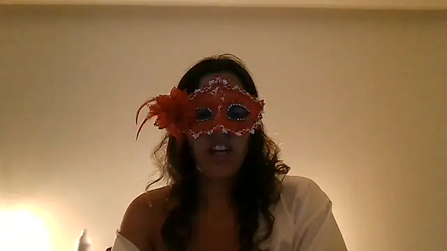 Snapshot of couple-tuga chatting on July 5, 9:33 pm couple-tuga online show from July 5, 9:33 pm