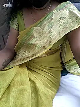 Snapshot of Tamil_Vishalini chatting on January 1, 10:00 am Tamil Vishalini online show from January 1, 10:00 am