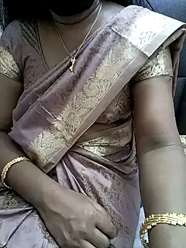 Snapshot of Tamil_Vishalini chatting on January 2, 8:02 pm Tamil Vishalini online show from January 2, 8:02 pm