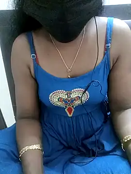 Snapshot of Tamil_Vishalini chatting on January 22, 5:06 pm Tamil Vishalini online show from January 22, 5:06 pm