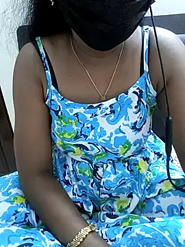 Snapshot of Tamil_Vishalini chatting on January 24, 12:31 am Tamil Vishalini online show from January 24, 12:31 am