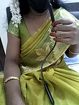 Snapshot of Tamil_Vishalini chatting on February 8, 4:36 am Tamil Vishalini online show from February 8, 4:36 am