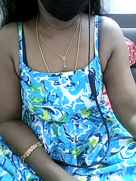 Snapshot of Tamil_Vishalini chatting on February 12, 7:02 am Tamil Vishalini online show from February 12, 7:02 am