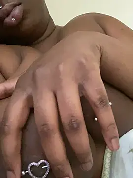 Snapshot of DamnBubbles chatting on January 17, 5:19 pm DamnBubbles online show from January 17, 5:19 pm