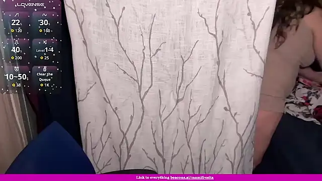 mamifresita online show from March 21, 12:32 pm