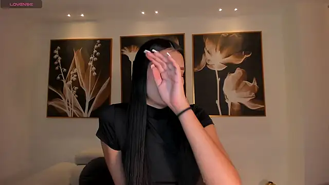 NiaSalvatore online show from March 2, 2:54 pm